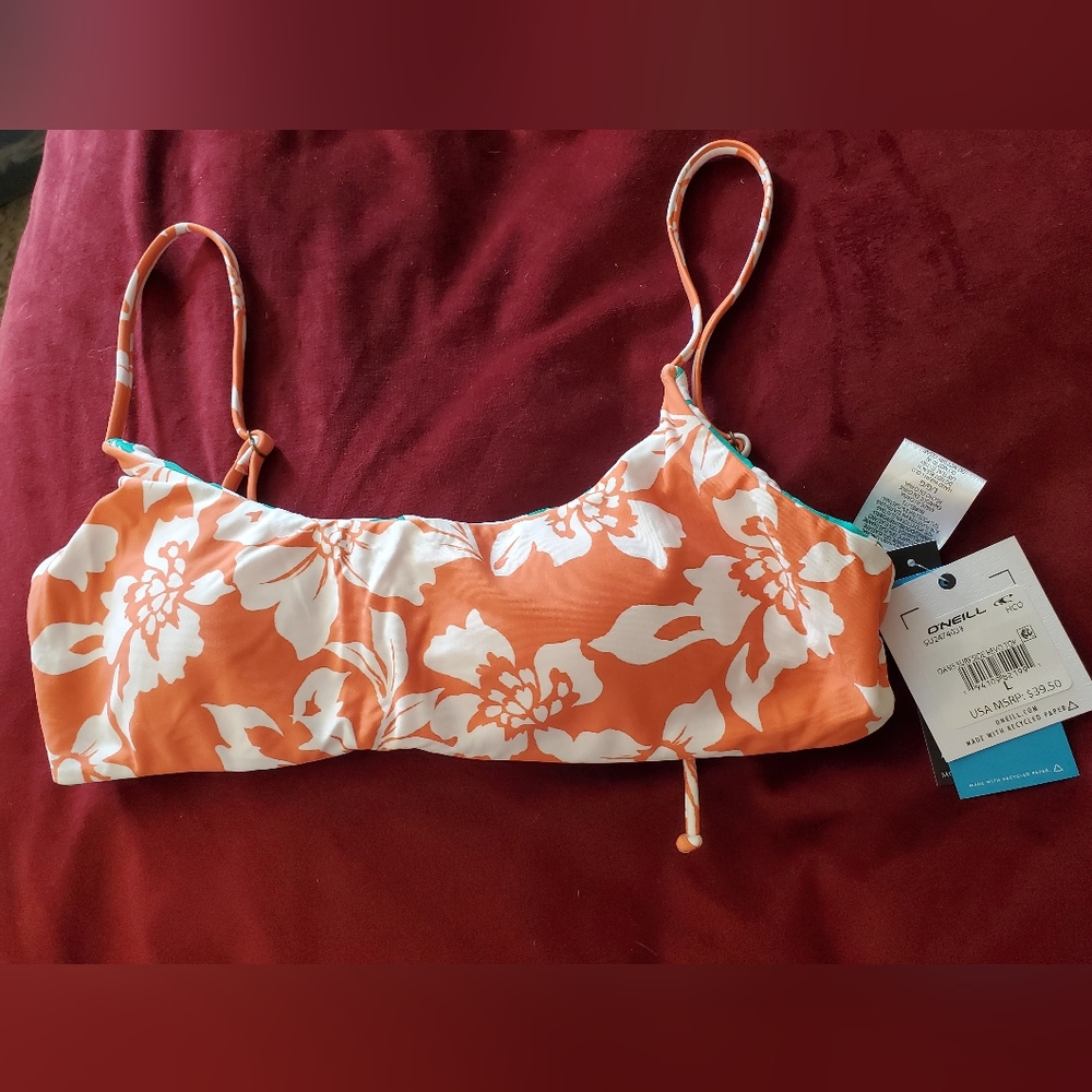 NWT O'Neill reversible swim top